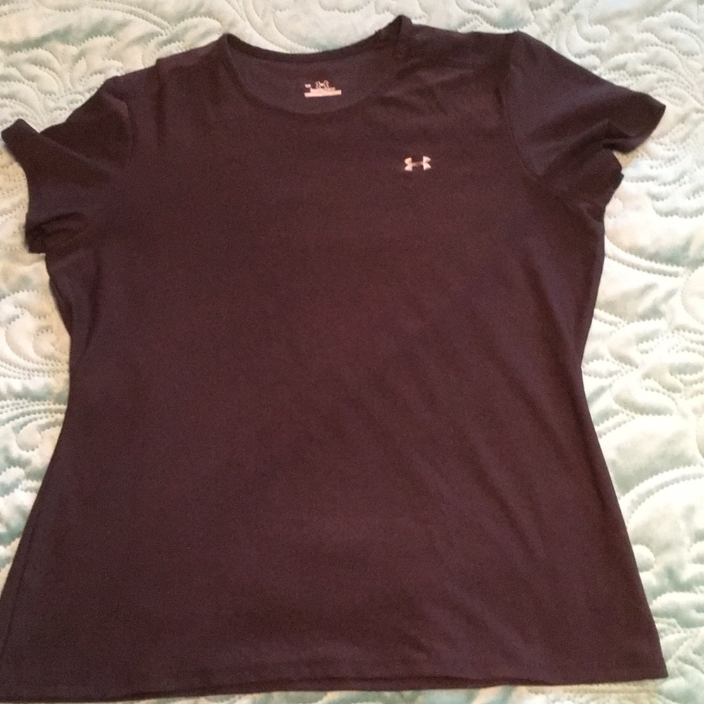 Black Under Armour shirt